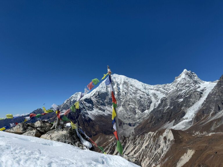 How to Experience the Mani Rimdu Festival During an Autumn Everest Base Camp Trek