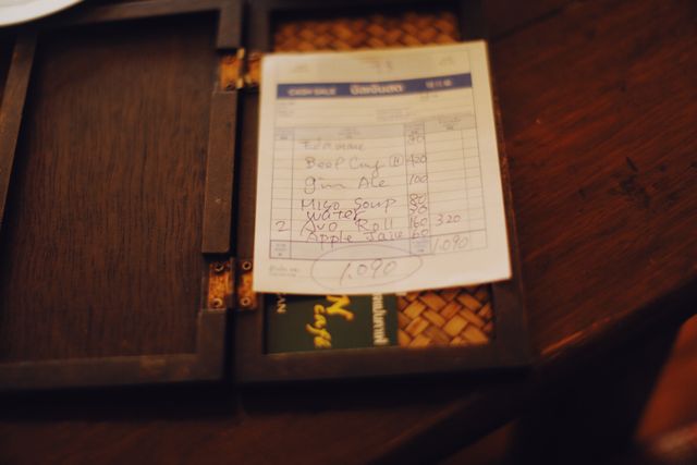  How to Stop Overpaying on Your Electricity Bill — A Practical Guide for Pakistani Households
