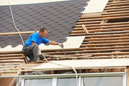 Choosing the Right Roofer in Lake County