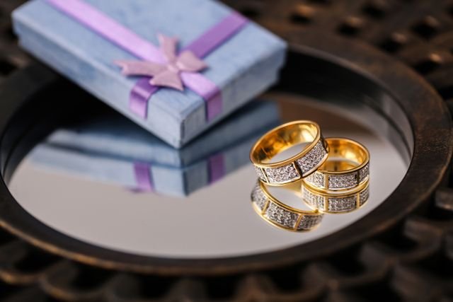  The Hidden Symbolism of Birthstone Jewelry Across Cultures
